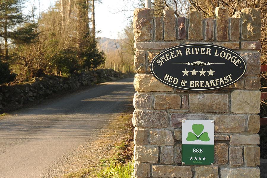 Sneem River Lodge Bed & Breakfast Exterior foto